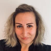 Aurélie — Broker